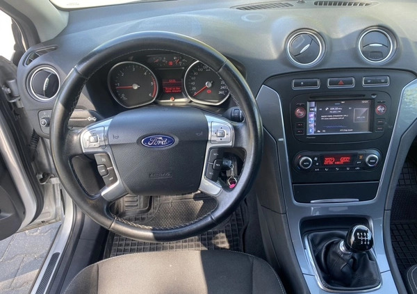 Ford Mondeo cena 21700 przebieg: 258000, rok produkcji 2011 z Żyrardów małe 106